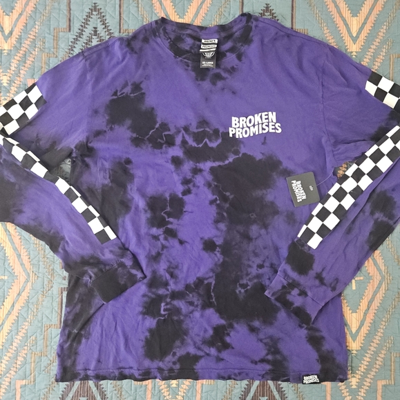 NWT BROKEN‎ PROMISES Long Sleeve Tee - Picture 1 of 7